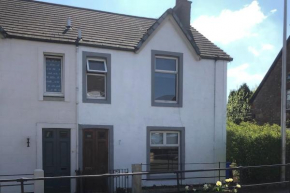 House in Drymen Village with free local health club access